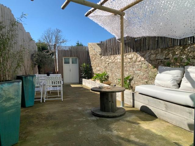 Du Mann Petite Maison Jardin A 100M Du Port De Vannes Avec Parking Экстерьер фото